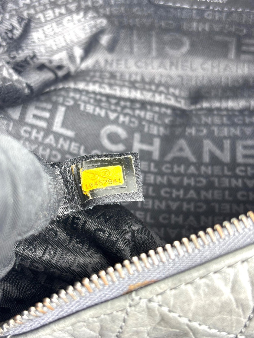 Preowned. Chanel Matelasse Vintage Gray. 10457941|4145