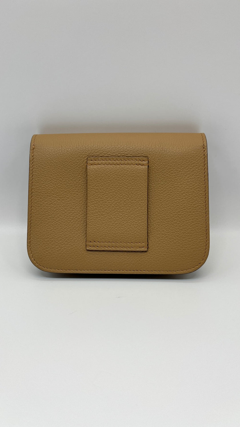 Brand New. Hermes Constance Slim Passant Chai PHW. UMZ002MM|5417