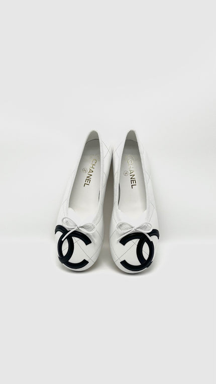 Brand New. Chanel Cambon Ballet Flats White/Black. 37C|16759