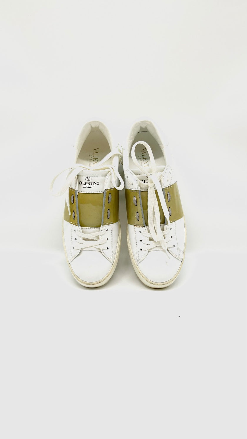 Preowned. Valentino Sneakers White. 36|10760