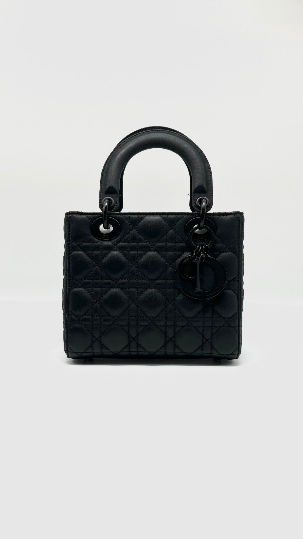 Preowned. Lady Dior Small So Black Matte. 15-MA-1221|7706
