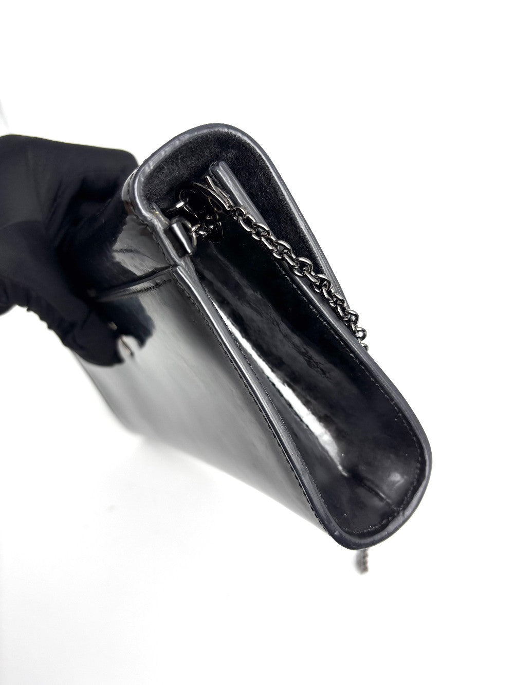 Preowned. Louboutin Clutch Black|13253