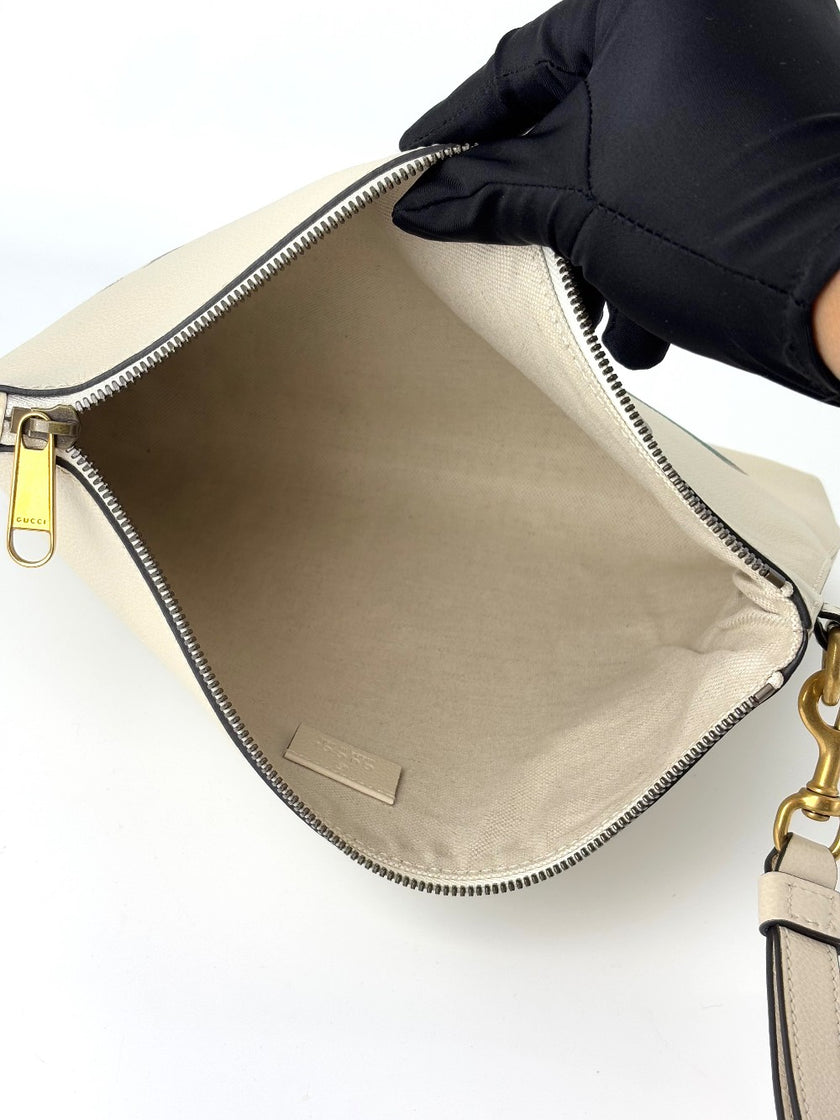 Like New. Gucci Clutch White. 572770-527066|6278