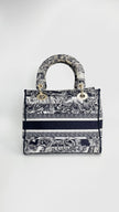 Preowned. Dior Lady Oblique Medium GHW. 50MA0212|4417