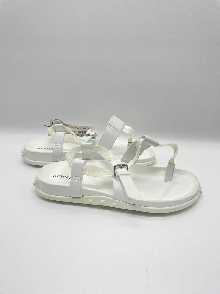 Brand New. Hermes Inboard Sandals White. 37|10103
