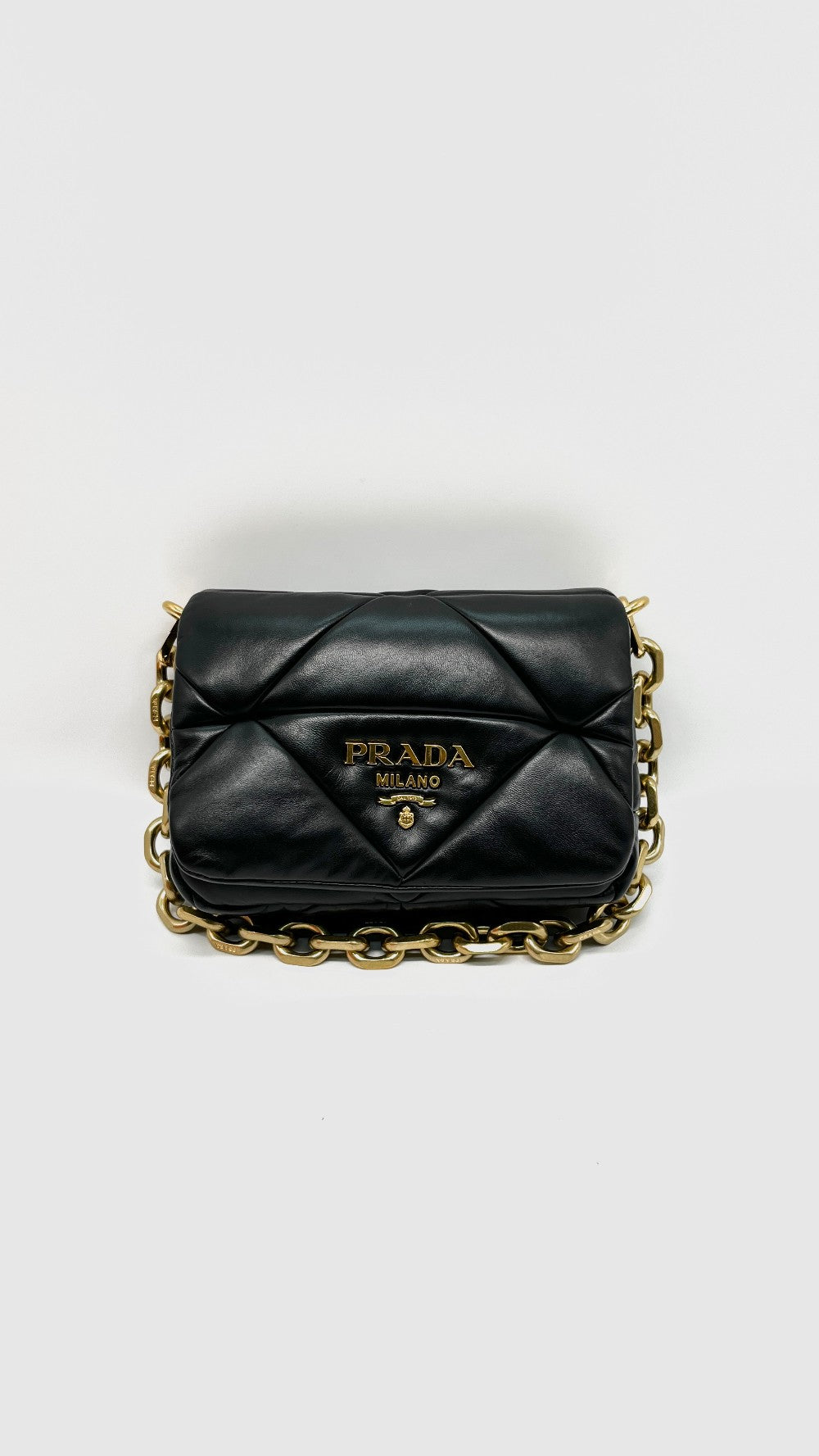 Like New. Prada 1BD292 Nappa Patch Nero Shoulder/Crossbody Bag|11297
