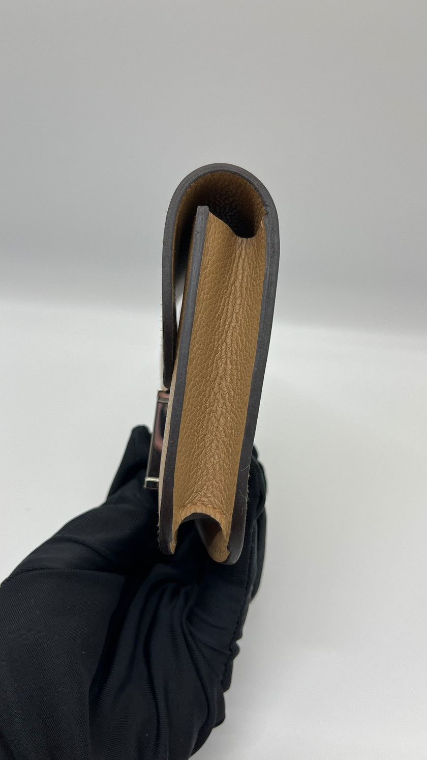 Brand New. Hermes Constance Slim Passant Chai PHW. UMZ002MM|5419