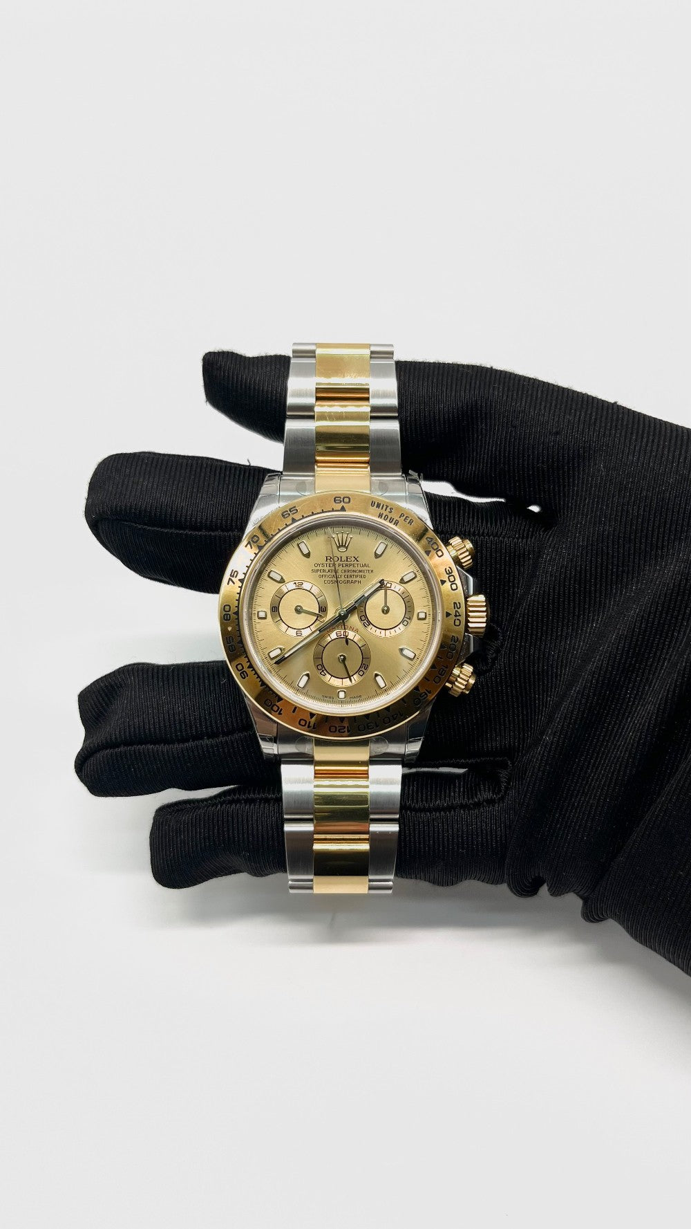 Preowned. Rolex Daytona Champagne Dial Two Tone YG/ Steel 2017 40mm 12.5 links|14381