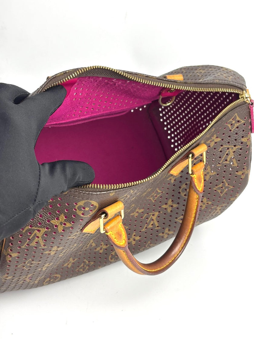 Preowned. LV Speedy 30 Monogram/Fuchsia Perforated. SP0038|12975
