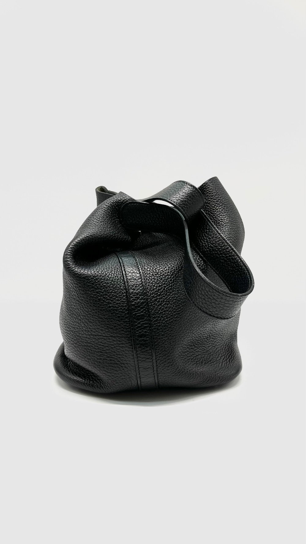 Preowned. Hermes Picotin 26 Noir Clemence PHW. P Square VP|9278