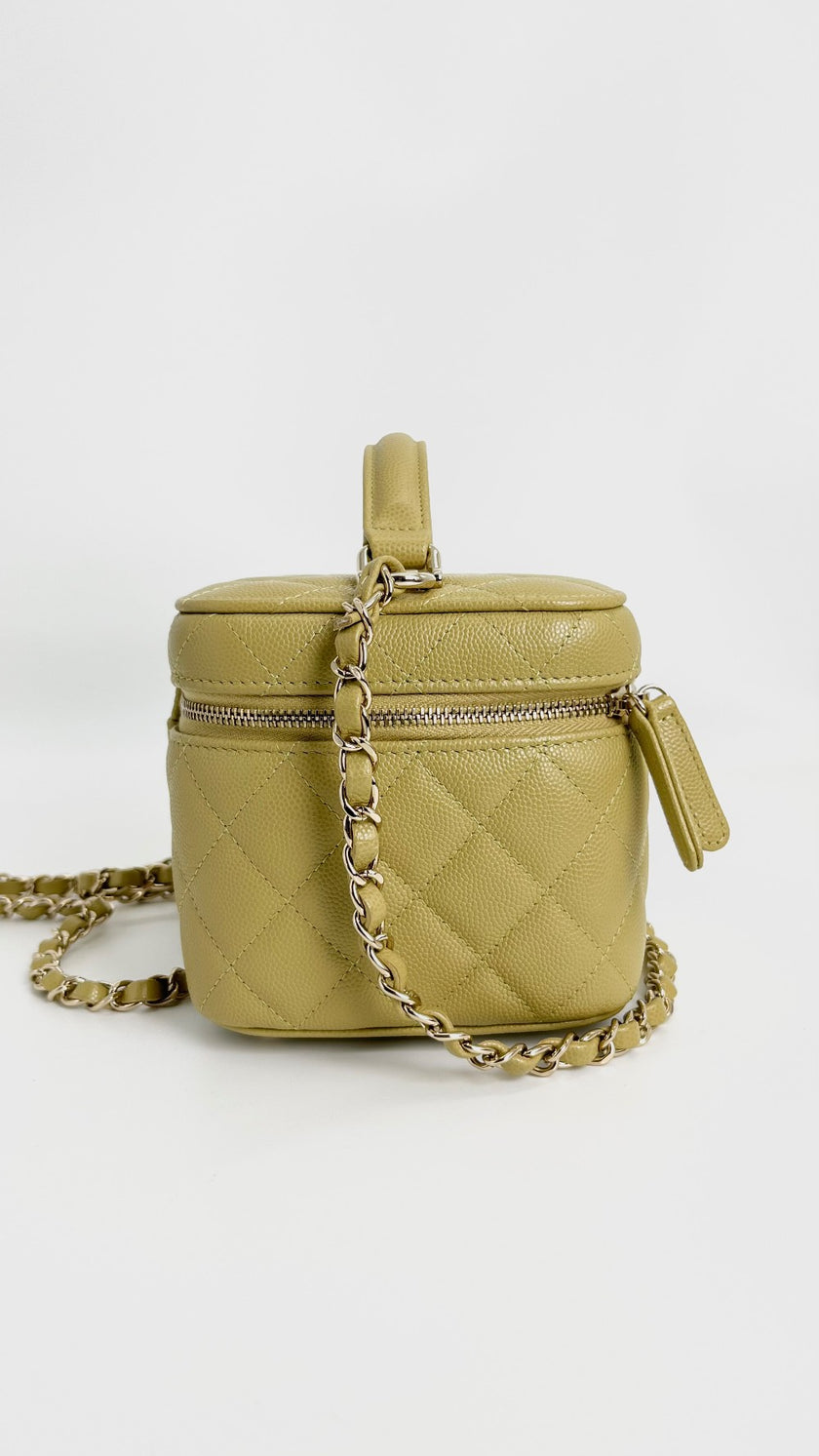 Brand New. Chanel Vanity Case Resin. G3TGGXCG|4226