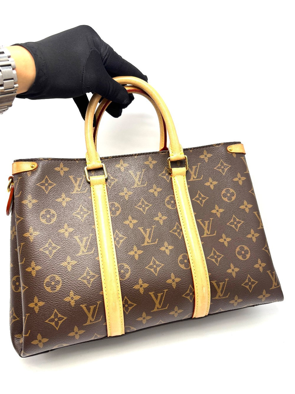 Preowned. LV Soufflot Monogram Canvas MM GHW Microchip|17996