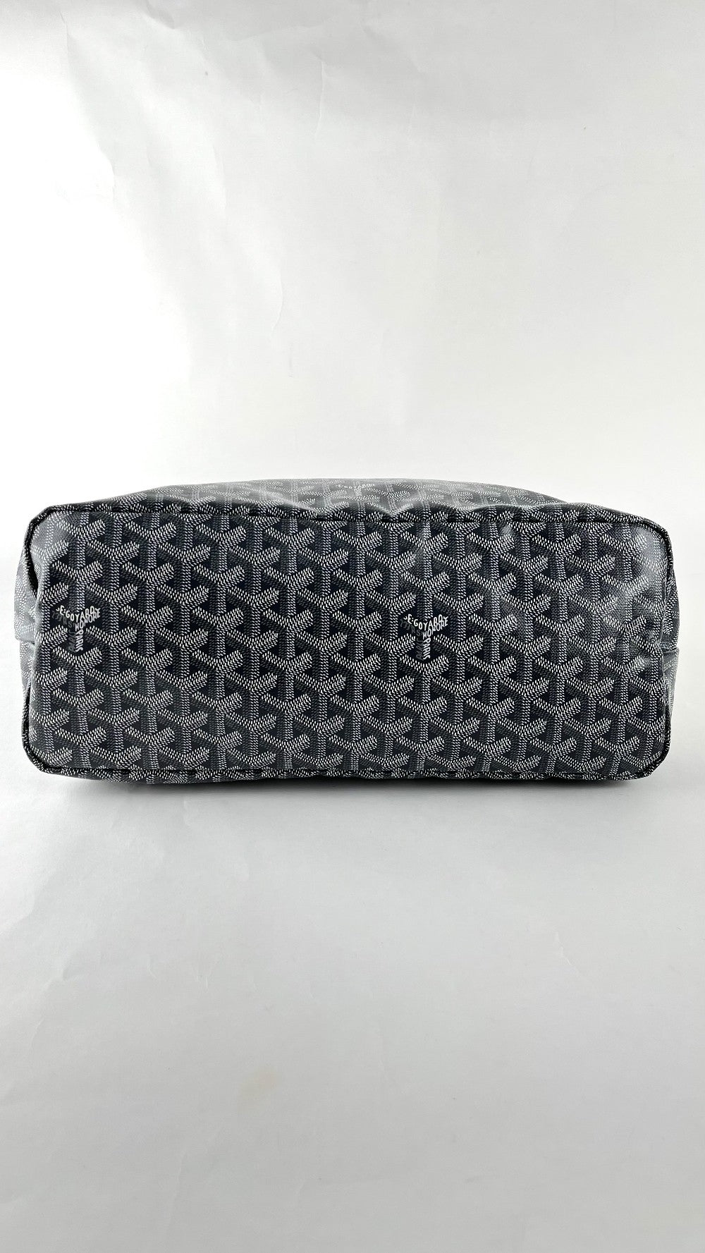 Brand New. Goyard Boheme Hobo Bag Gray. S0Y020251|4879