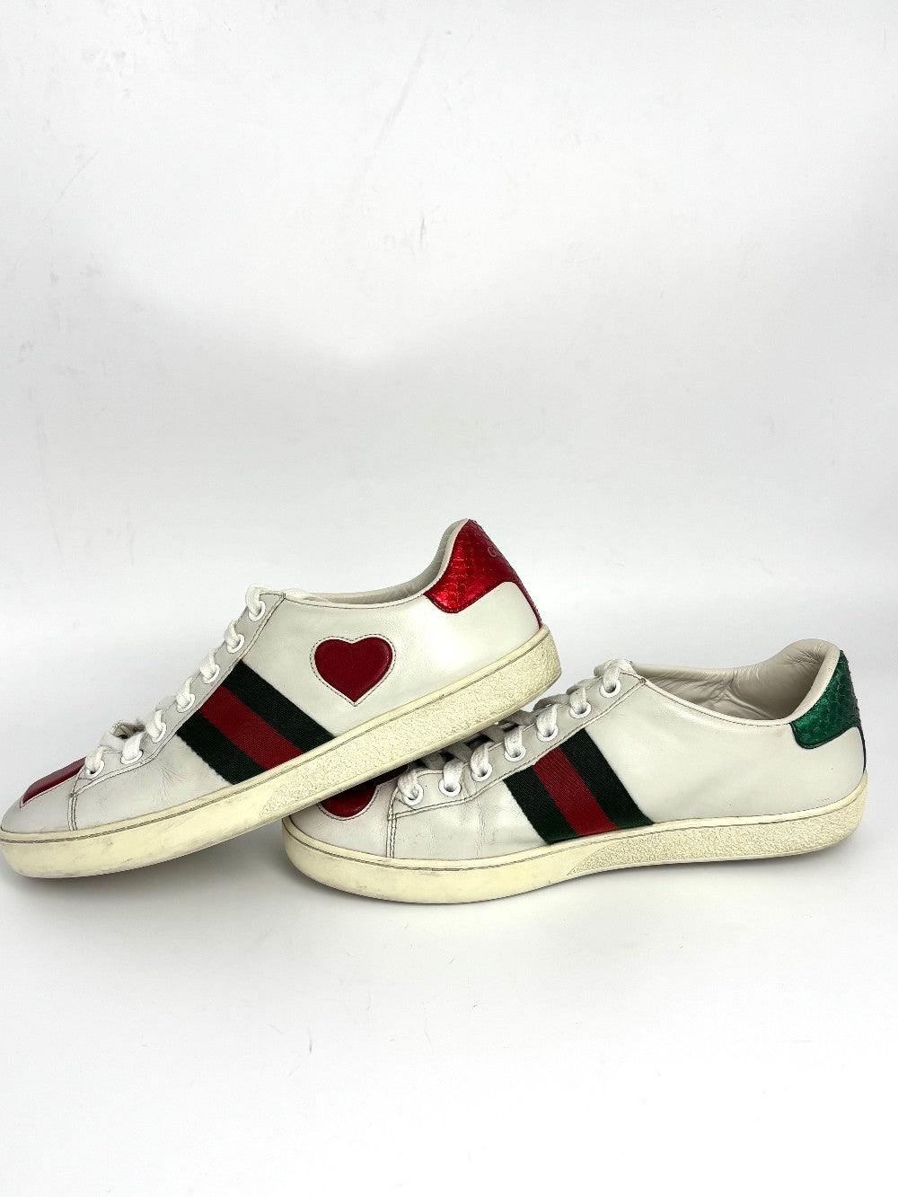 Preowned. Gucci Ace Sneakers Heart White. 35.5|11049