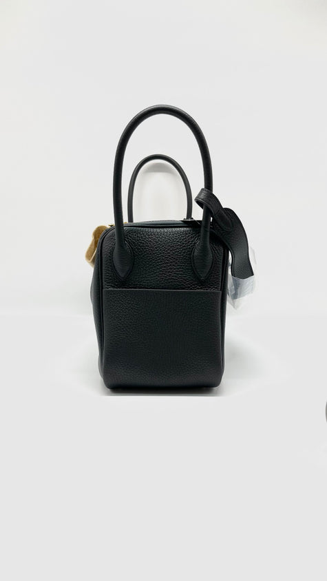 Brand New. Hermes Lindy 26 Black Togo GHW. KMM984DD|10237