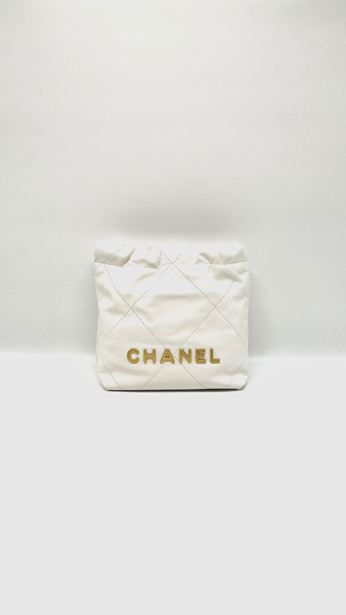 Brand New. Chanel MIni C22 White Calfskin GHW. T2CUN9KH|15191