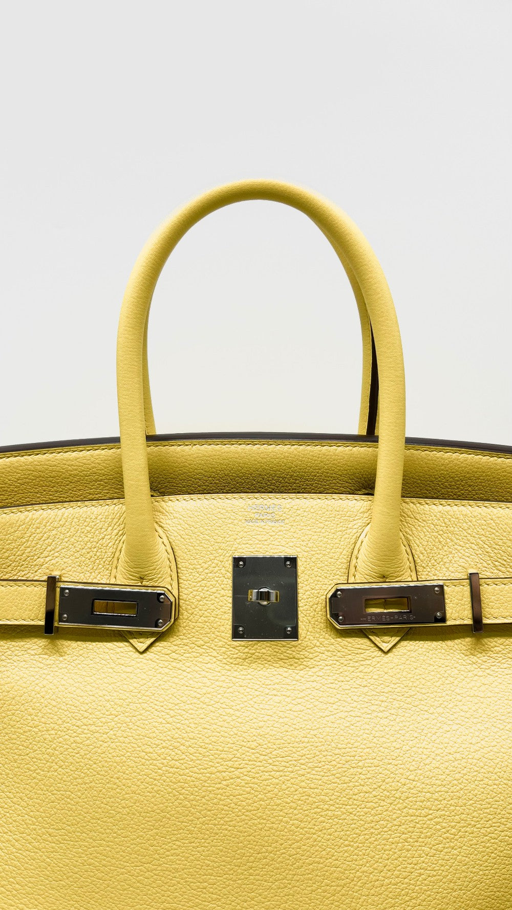 Preowned. Hermes Birkin 30 Jaune De Naples. DHA96KM|7702