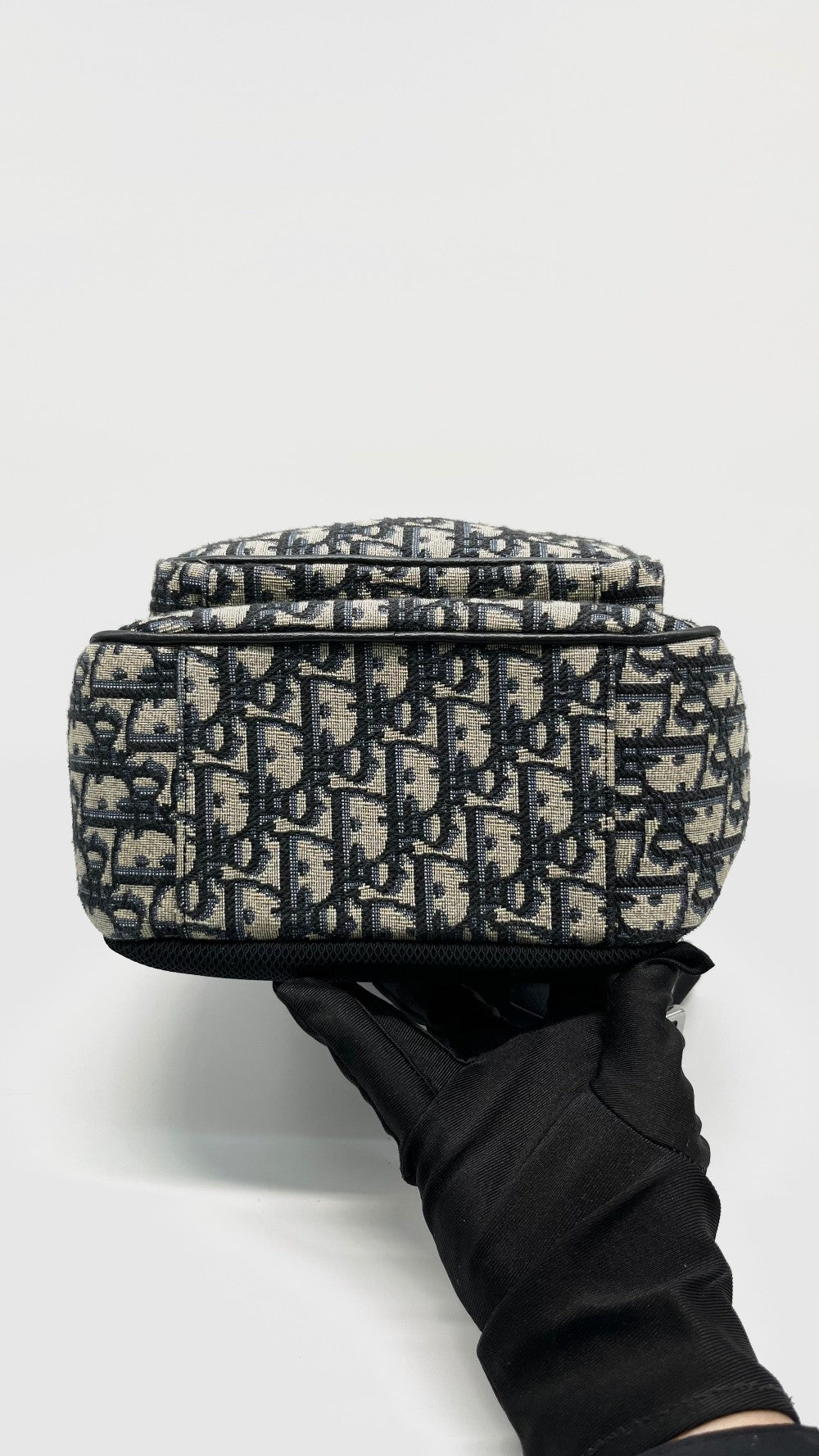 Preowned. Dior Rider Sling Crossbody Bag Oblique. 15BO0223|14214