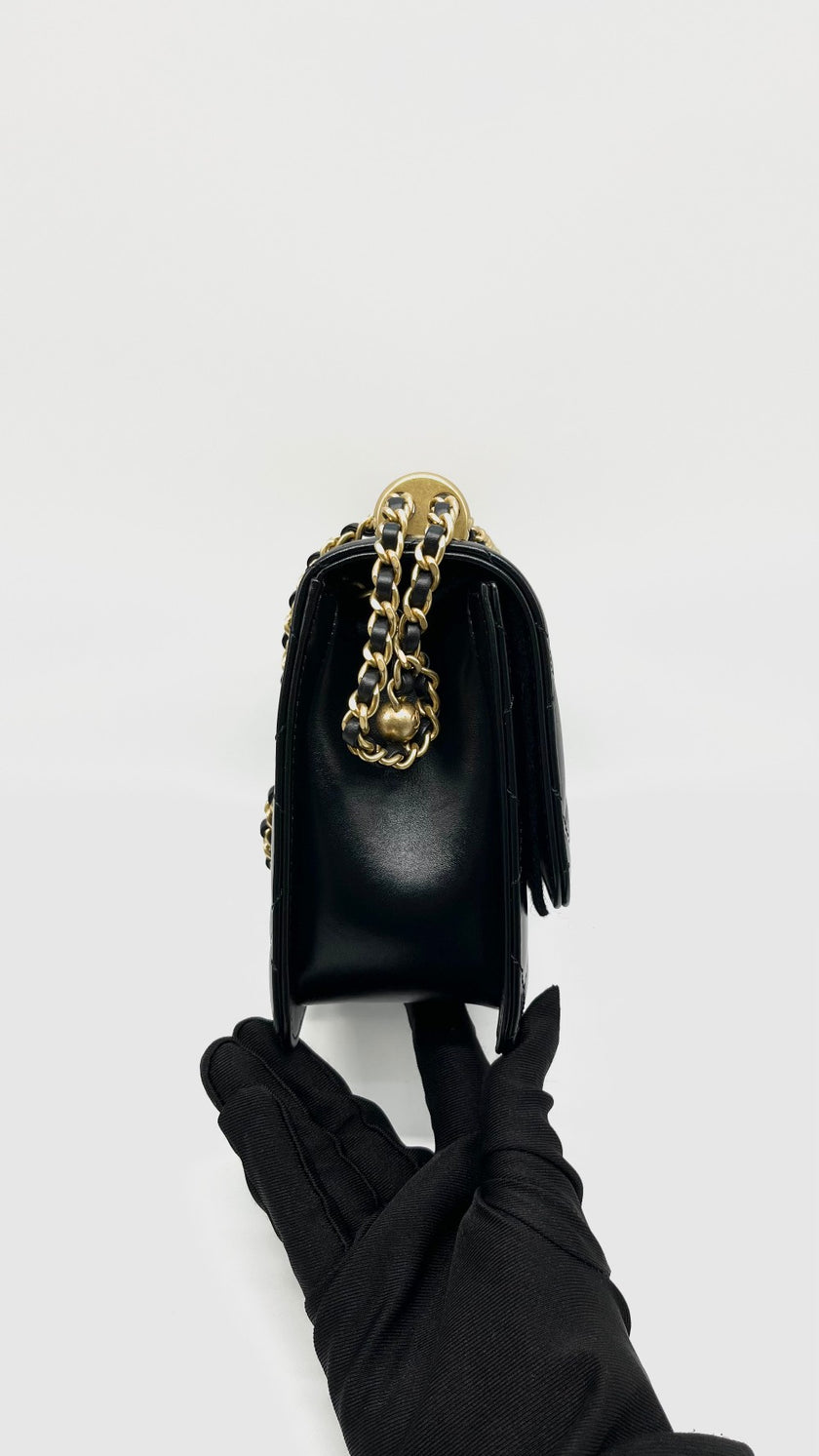 Brand New. Chanel 24C Season Flap Mini Black Adjustable Chain Strap GHW. X456C0P1|15158