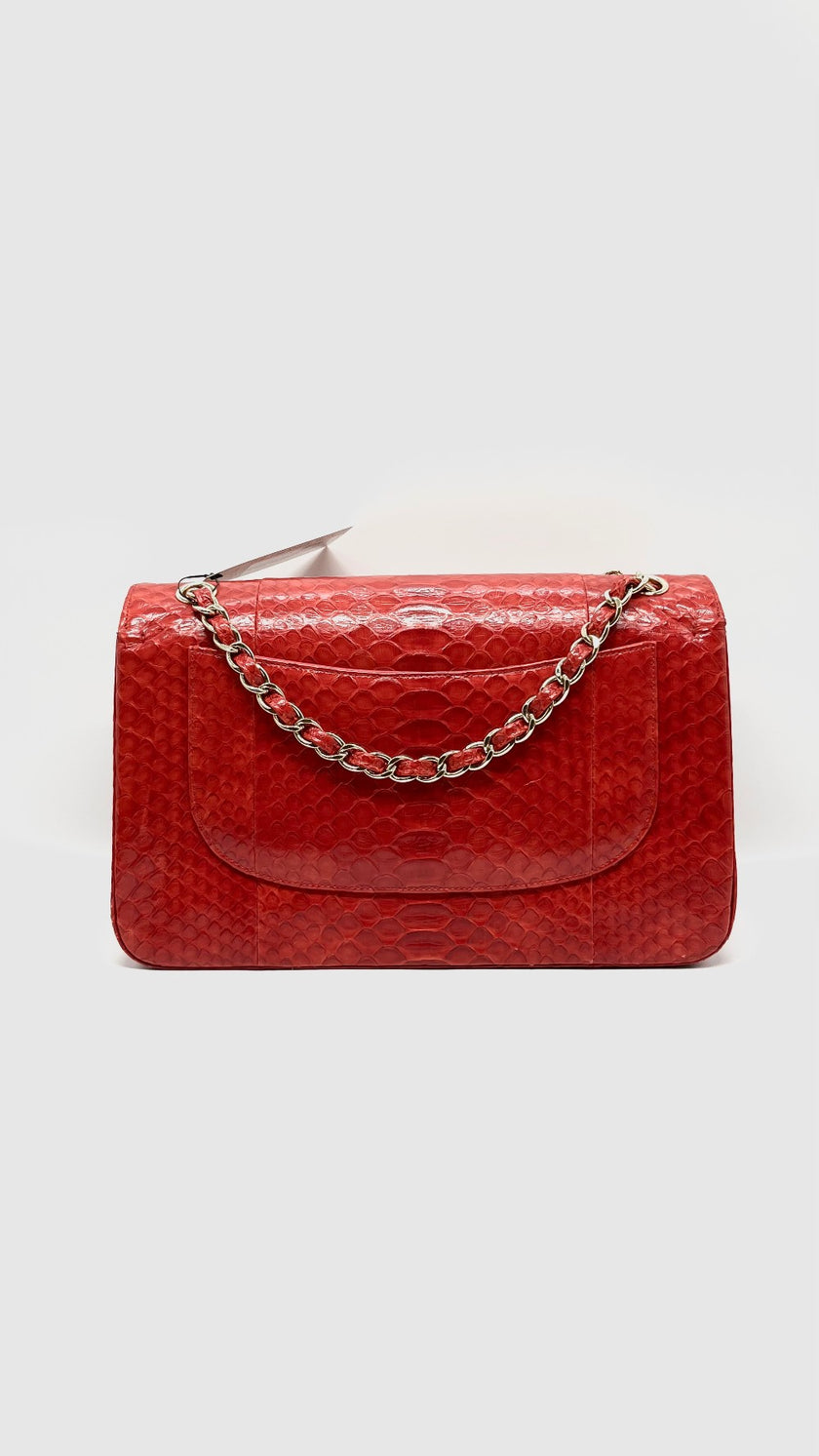 Preowned. Chanel Double Flap Jumbo Red Phyton GHW. 19198219|9855