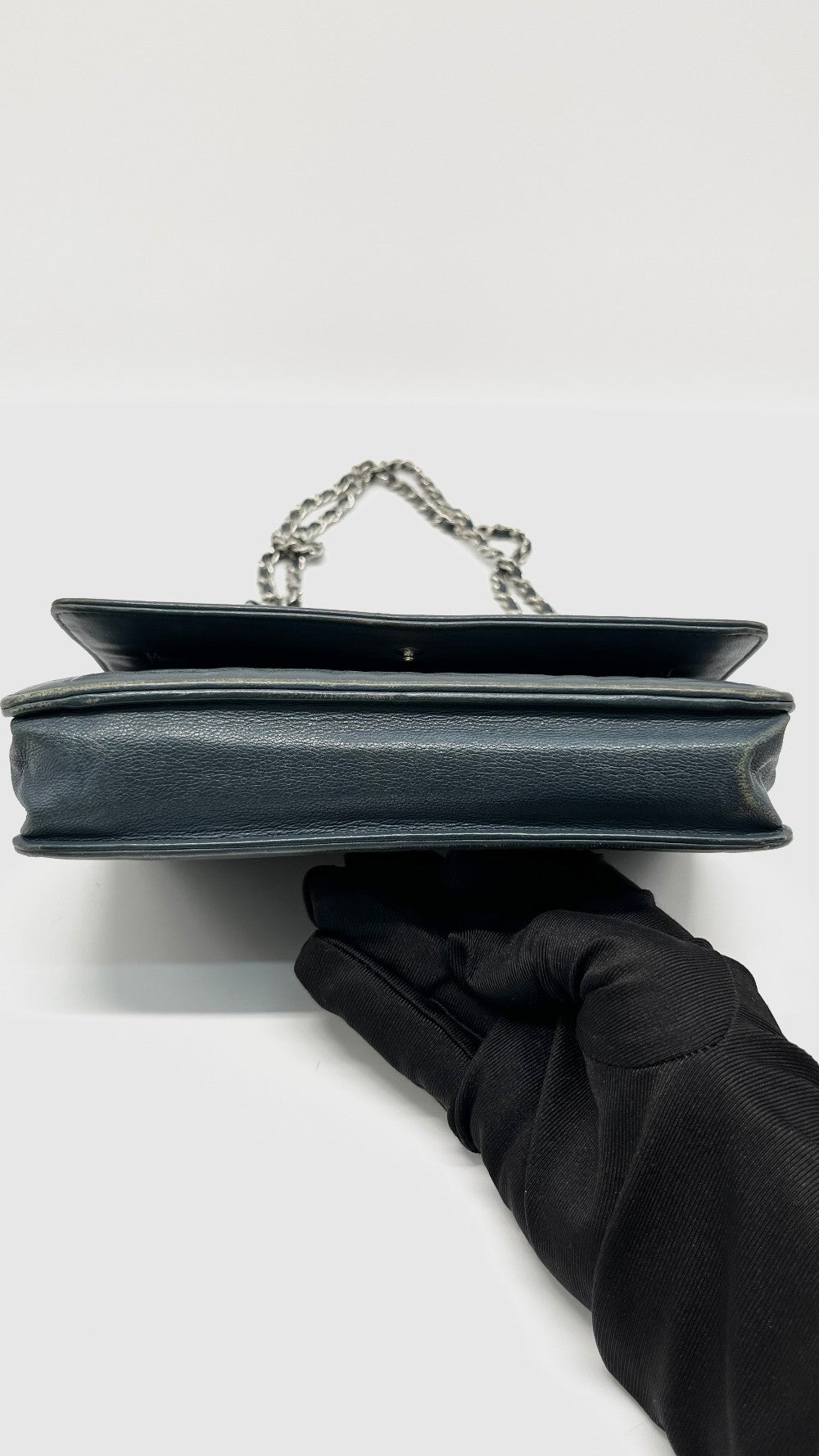 Preowned. Chanel WOC Camellia Embossed SHW. 17609485|15082