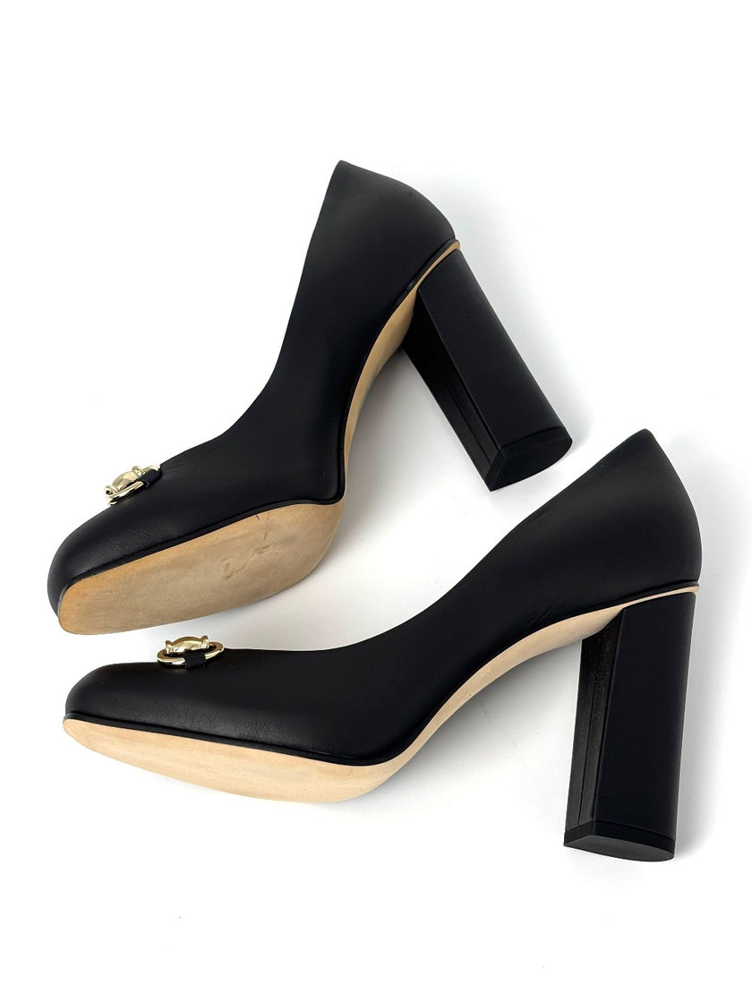 Brand New. Gucci Horsebit Heels Black. 37.5|8945