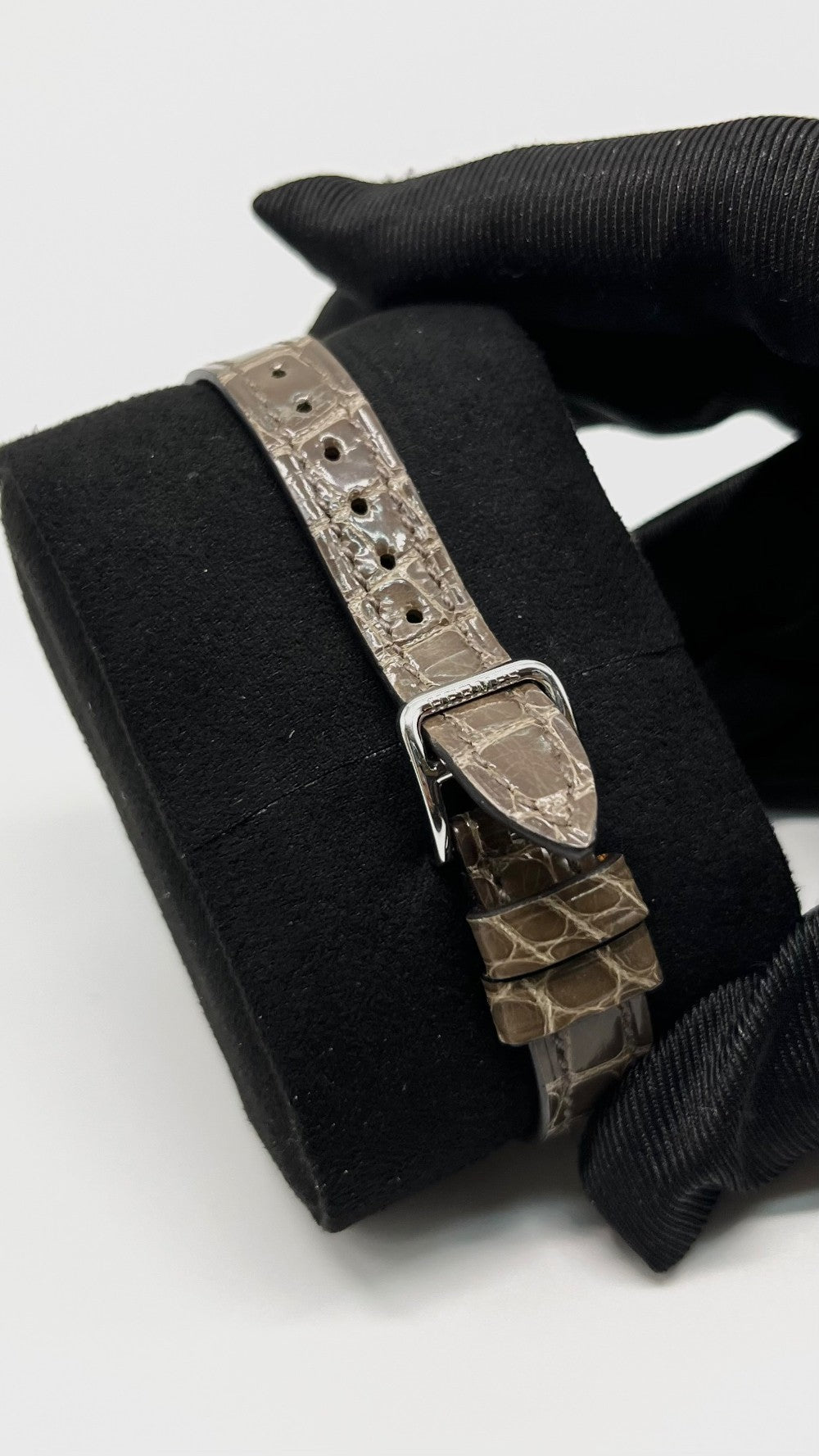 Brand New. Hermes Nantucket Watch Croc MOP Dial With Diamonds|5706