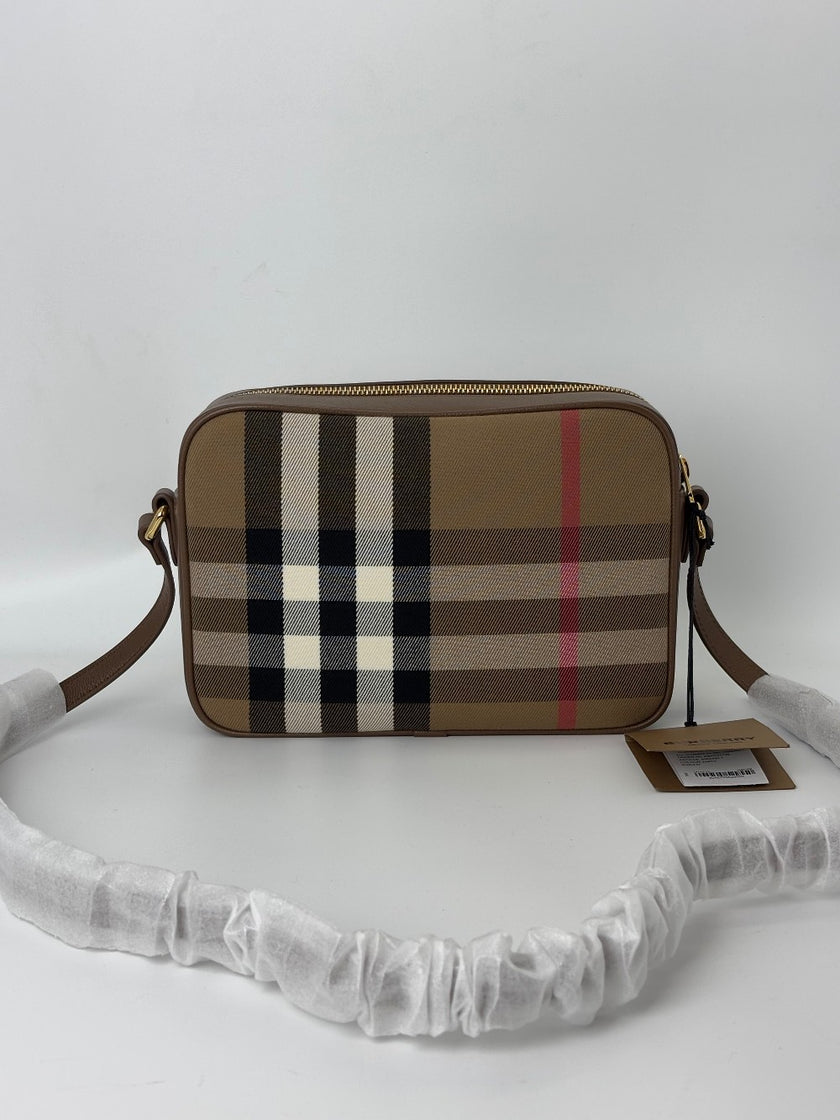 Brand New. Burberry Camera Bag Brown|6341
