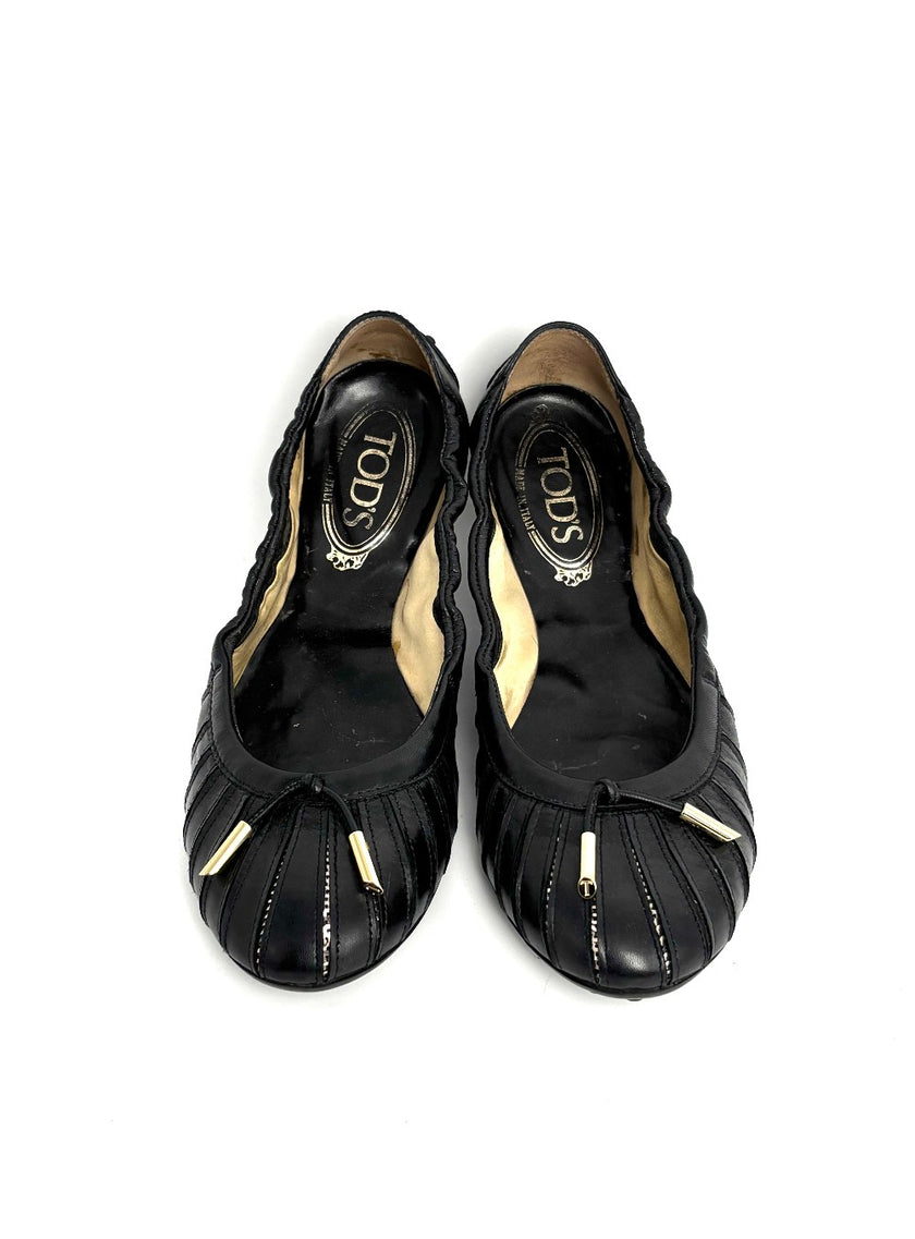 Preowned. Tods Dolls Shoes Black. 39|12828