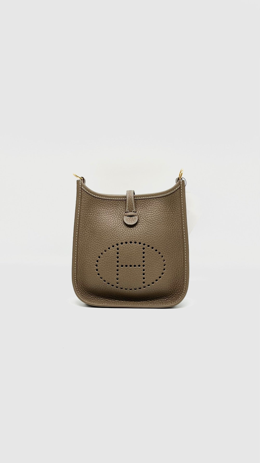 Brand New. Hermes Evelyne TPM Etoupe Togo GHW. YBS001ZB|10477