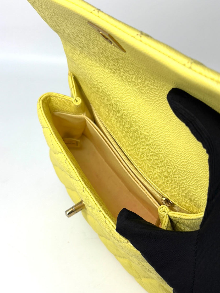 Preowned. Chanel Coco Handle Mini Yellow. 24230768|8091