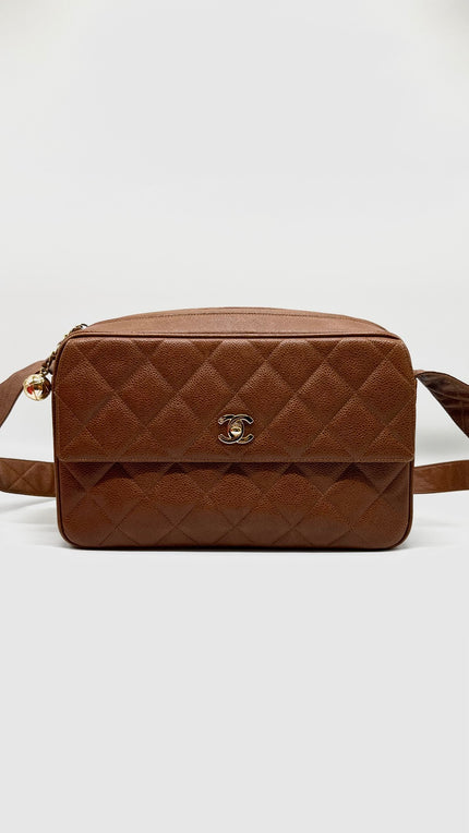 Preowned. Chanel Matelasse Quilted Caviar Camera Case Brown. 3179907|5750