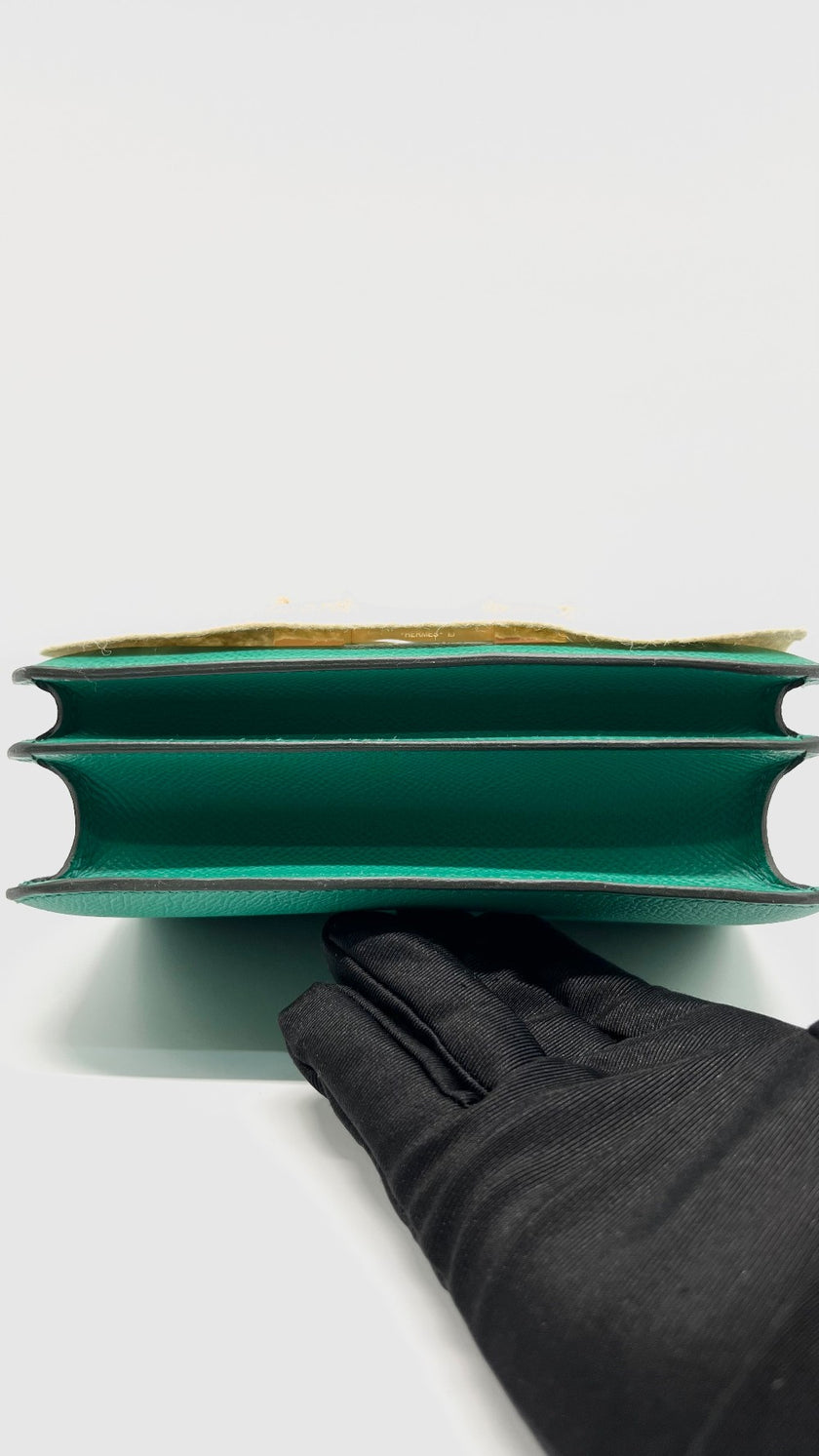 Brand New. Hermes Constance 18 MIni Vert Jade Epsom GHW. UPN 809 MC|7792