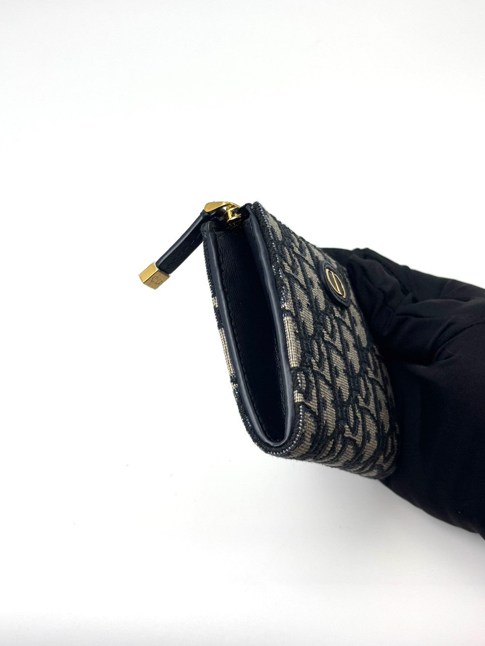 Like New. Dior 30 Montaigne Medium Blue Wallet. 43MA0235|6788