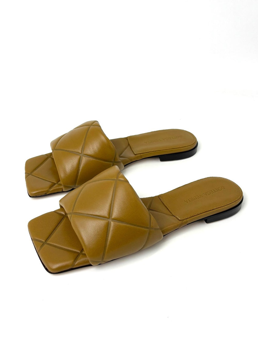Brand New. Bottega Rubber Lido Sandals In Acorn. 37|7263