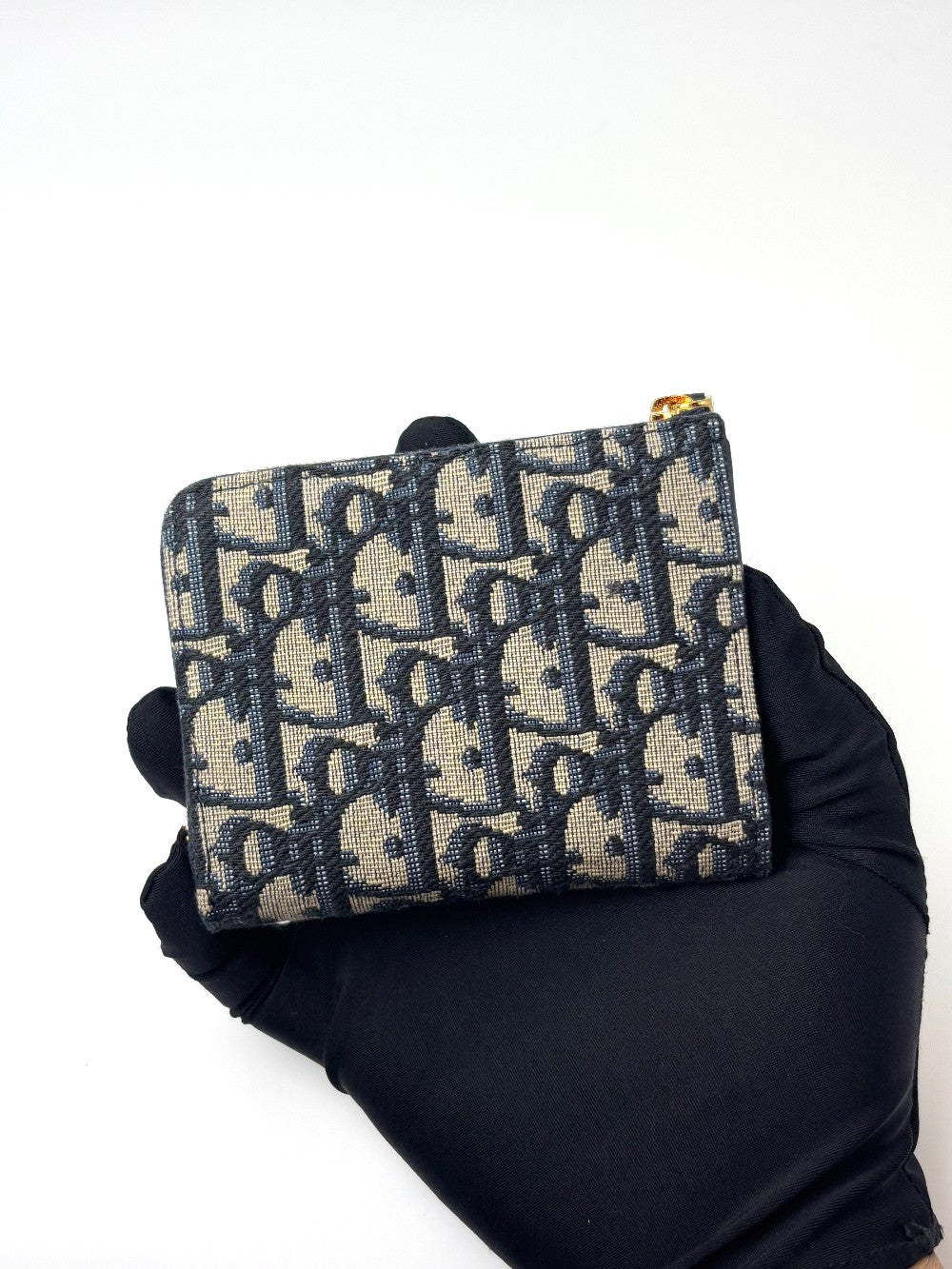 Like New. Dior 30 Montaigne Medium Blue Wallet. 43MA0235|6789