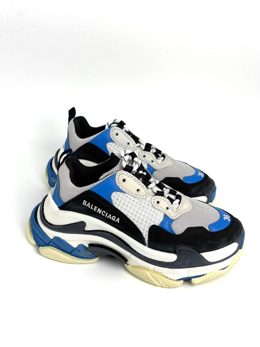 Unused. Balenciaga Triple S Sneakers Blue/White. 36|8718