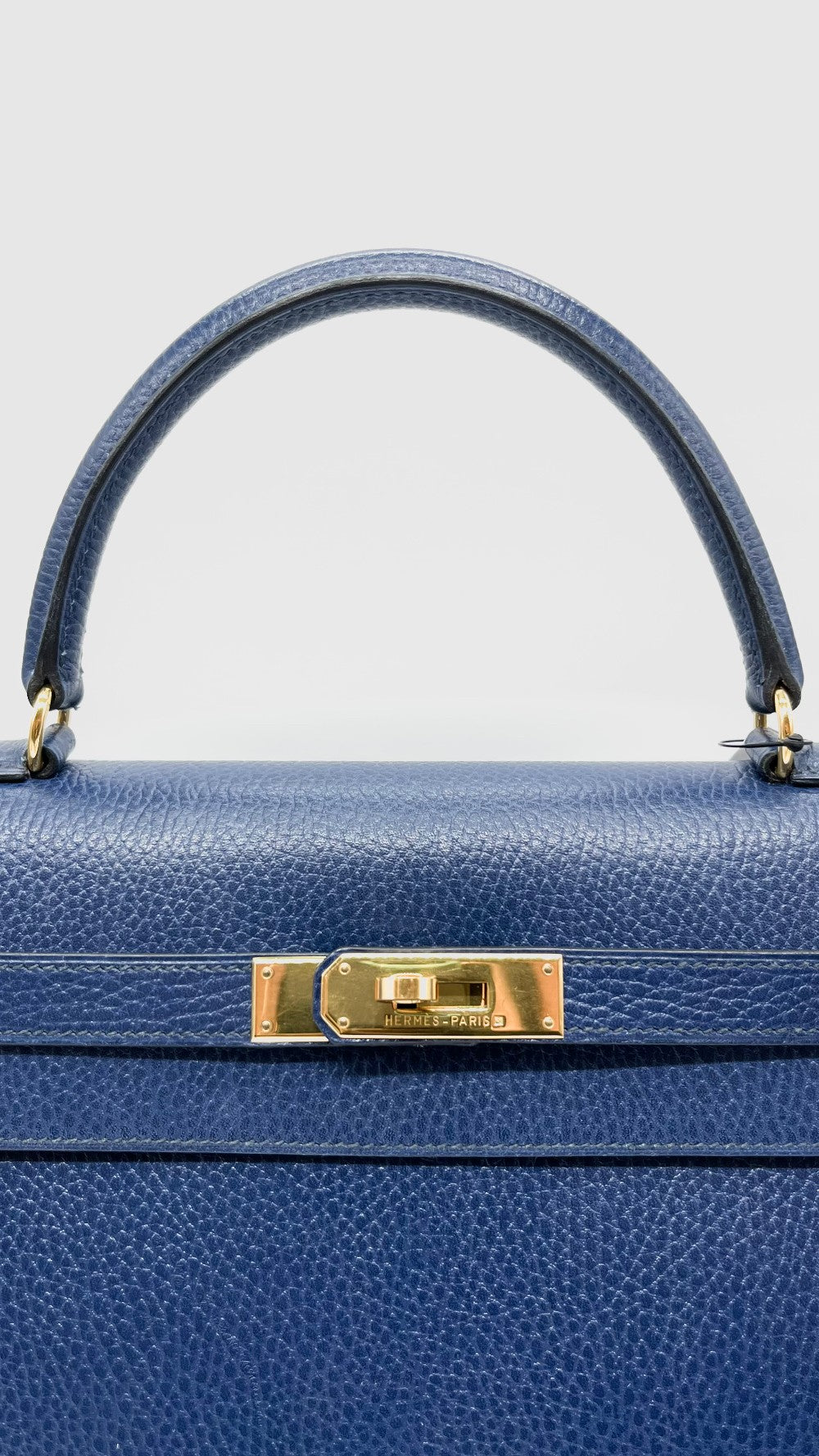 Preowned. Hermes Kelly 35 Blue Sapphire. Circle Z84|5252
