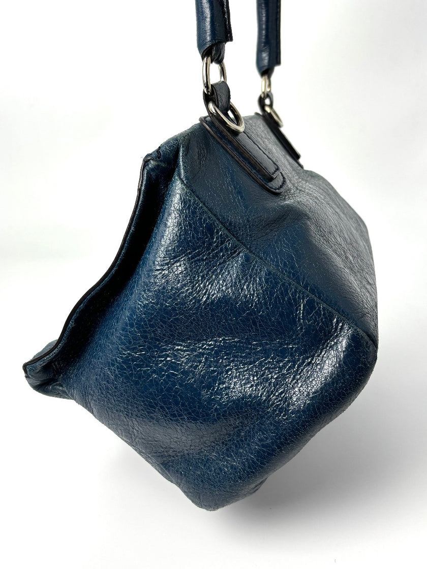 Preowned. Givenchy Pandora Small Blue. EFG0198|9486