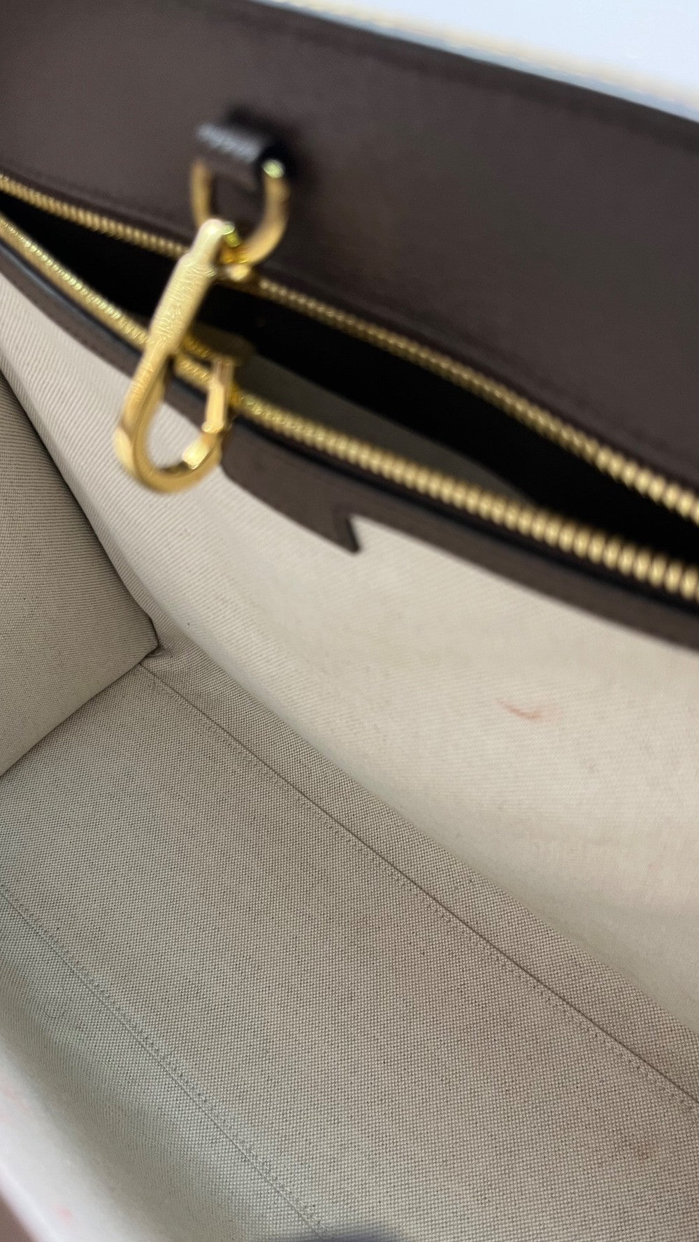 Preowned. Gucci GG Jumbo Canvas Tote|7875