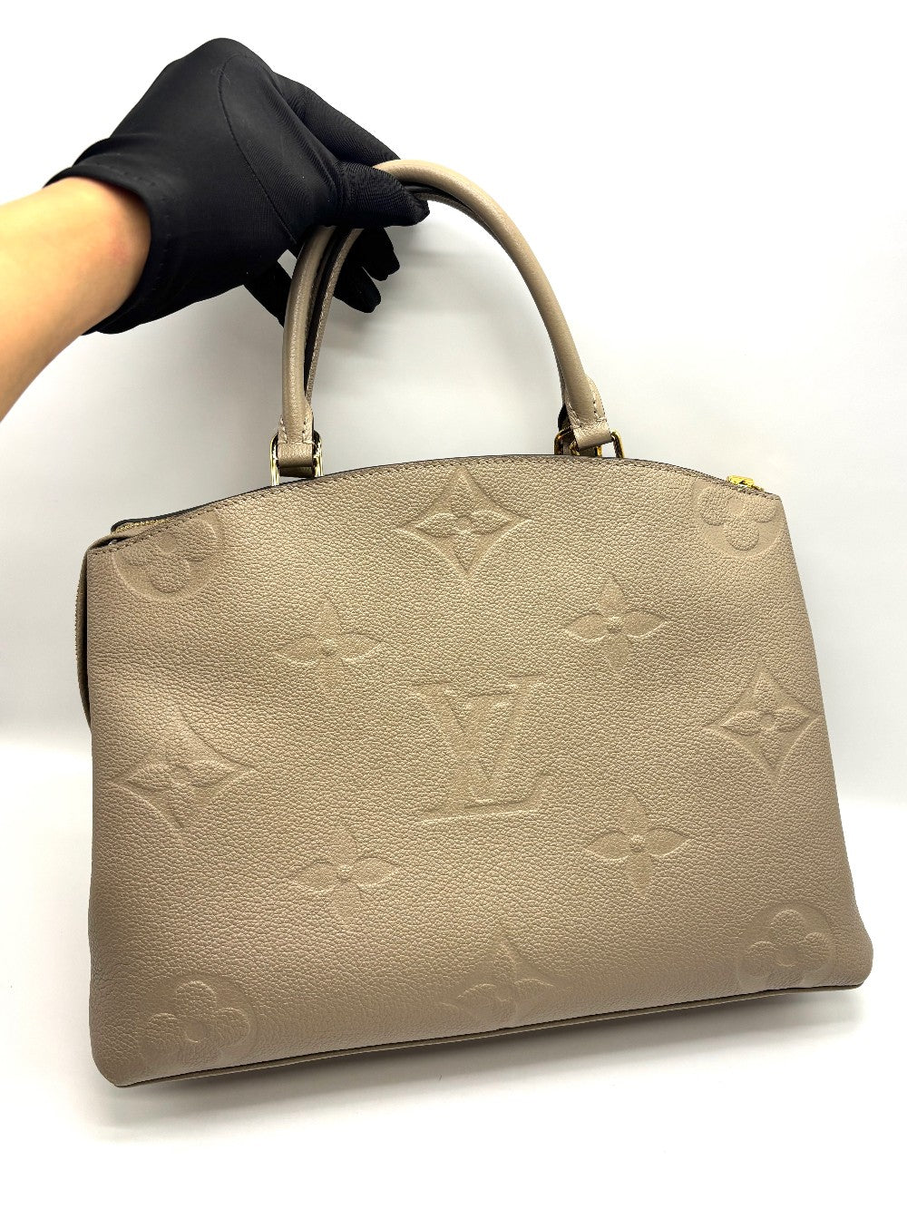 Like New. LV Grand Palais Mono Empriente|17620