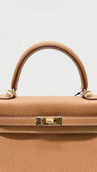 Brand New. Hermes Kelly 25 Gold Togo GHW. KMI686AS|9737