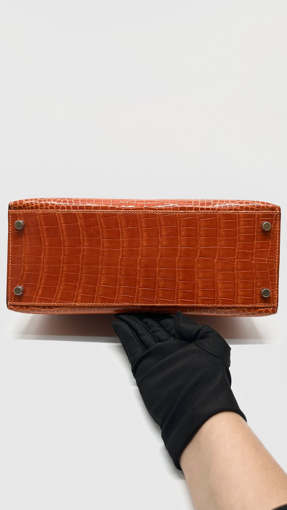 Preowned. Hermes Kelly 28 Croc Orange PHW. H Square Q2509|11527