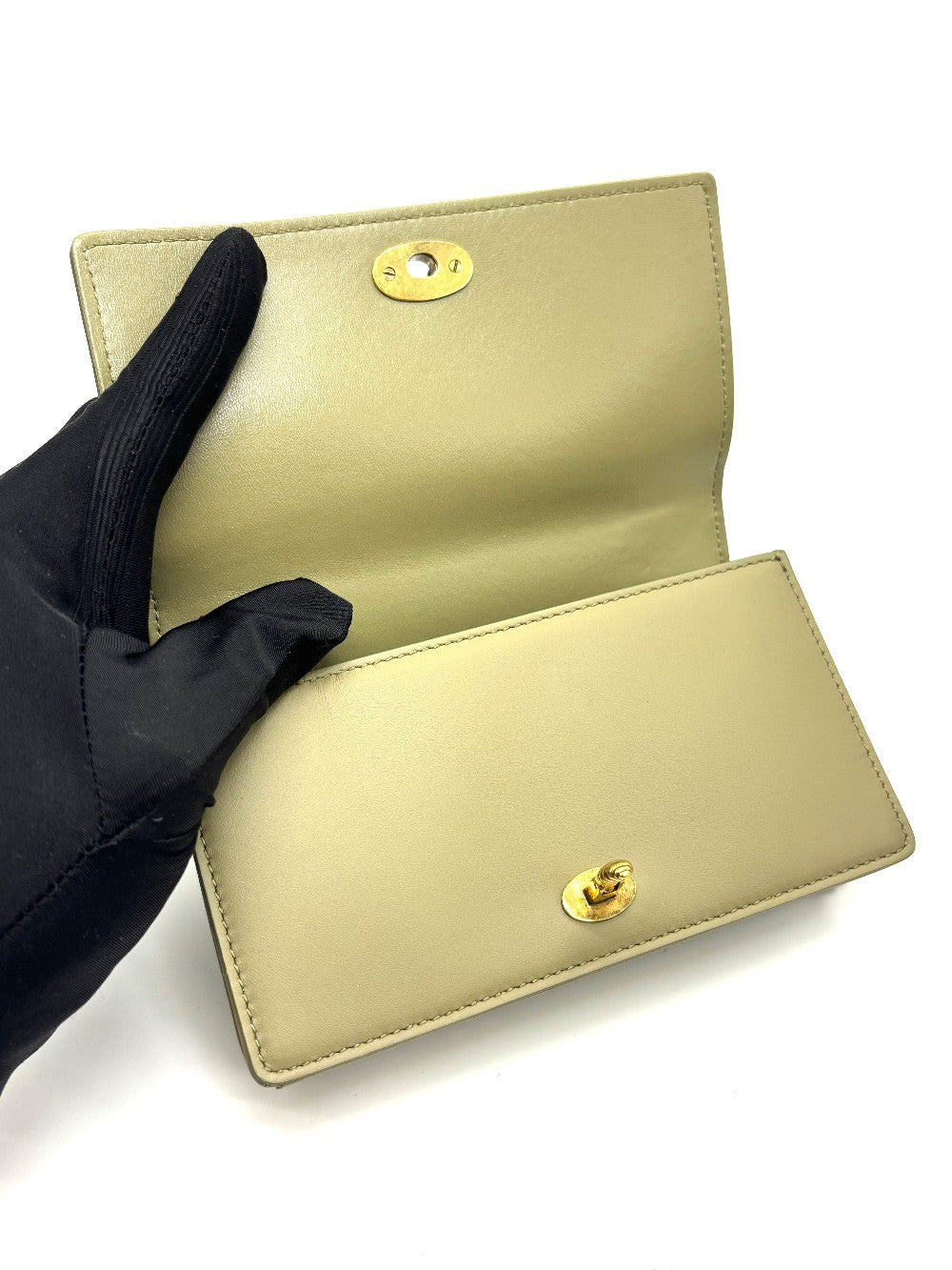 Preowned. Dior Abeille Clutch. 31MA1126|16997