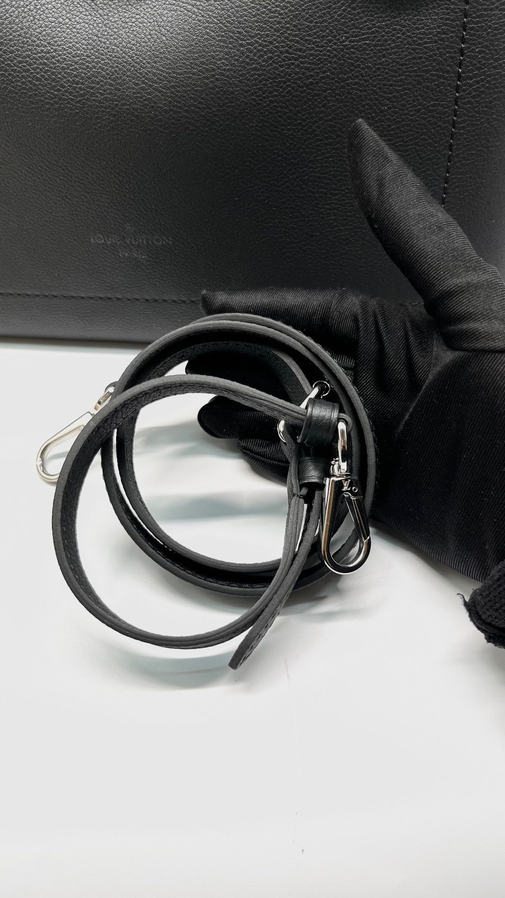 Brand New. LV LockMe Ever BB Calfskin Black SHW. MCHIP|10852