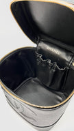 Preowned. Chanel Coco Vanity Bucket Black Caviar GHW. 5850515|9629