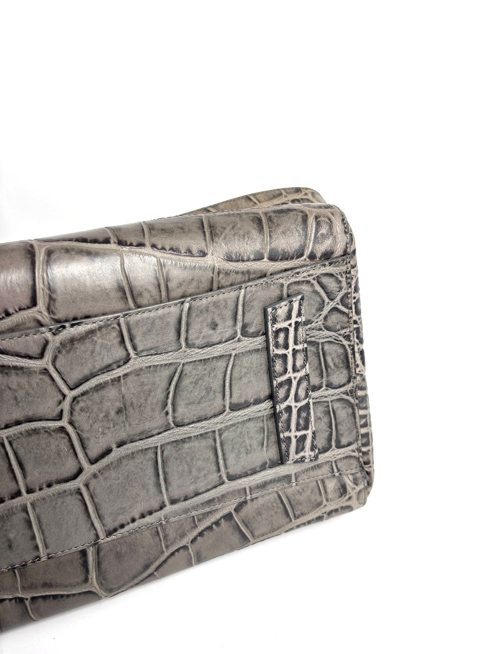 Preowned. Givenchy Antigona Medium Crocodile Embossed Leather Gray/Black Ruthenium. 3C0153|13283