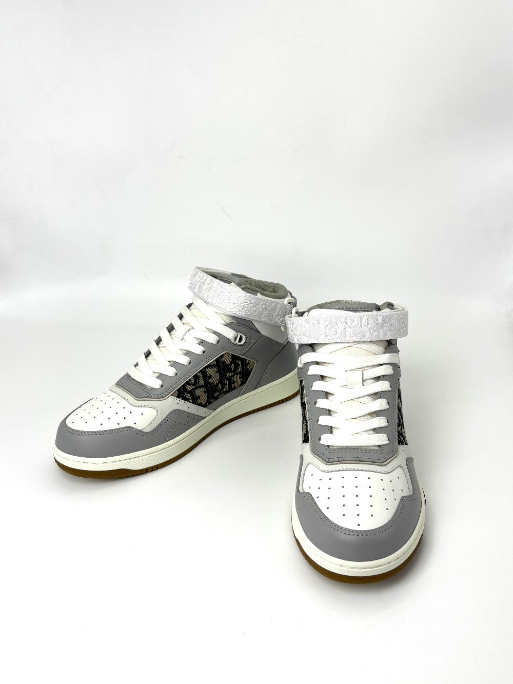 Brand New. Dior B27 High Top Sneakers. 40|7549