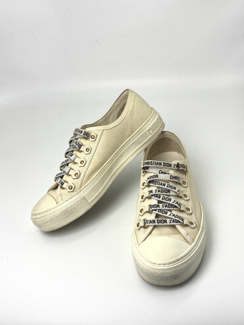 Preowned. Dior Sneakers Cream. 38|7679