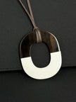 Preowned. Hermes Horn Necklace White/Brown|10977